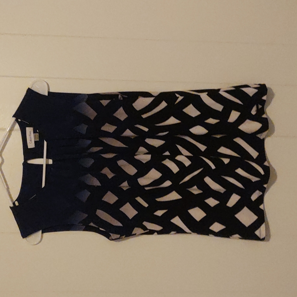 Calvin Klein, medium, purple ombre and black design